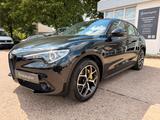 Alfa Romeo Stelvio 2.2 Sprint 4x4 Leder+Bi-Xenon+Navi+H/K - Alfa Romeo Stelvio Sprint