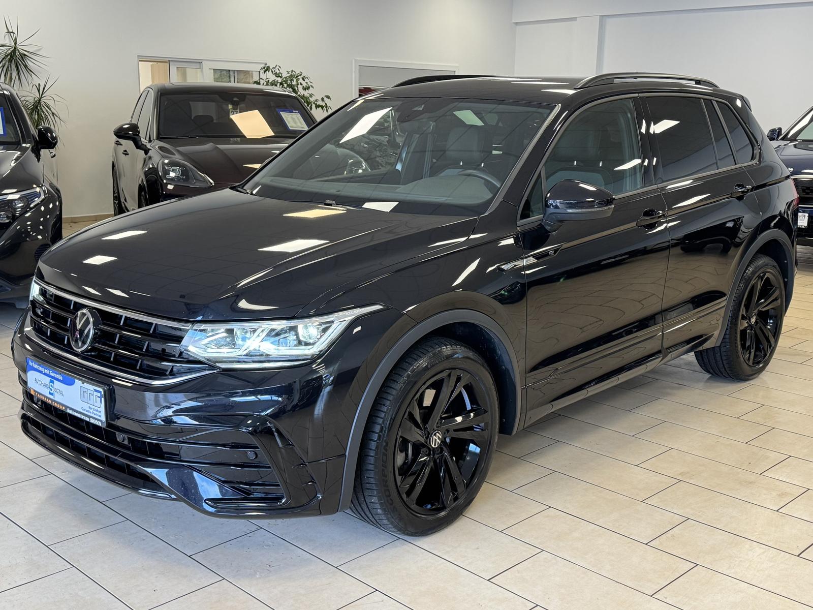 Volkswagen Tiguan R-Line 4Motion*AHK*R-Cam*LED*CarPlay*SHZ*