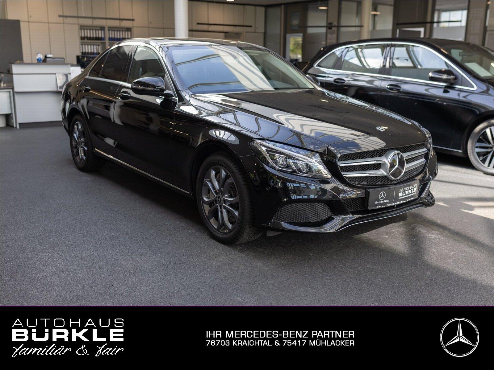 Mercedes-Benz C 400 4M,Comand,LED,AHK,Distr,Kamera,Schiebedach