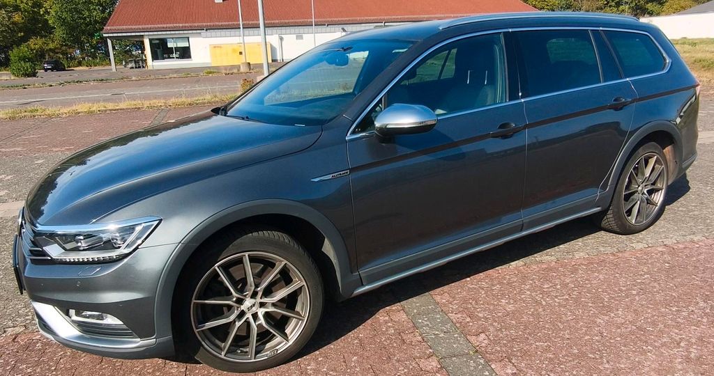 Image of Volkswagen Passat Alltrack