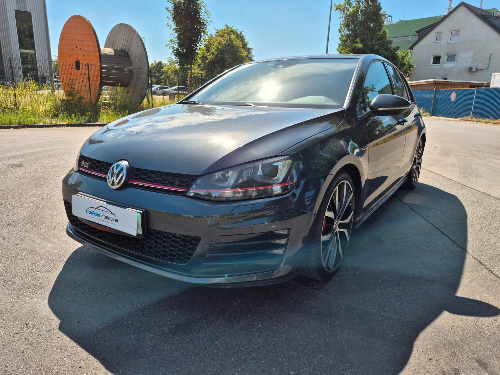 Volkswagen Golf 2.0 TSI BMT GTI Performance