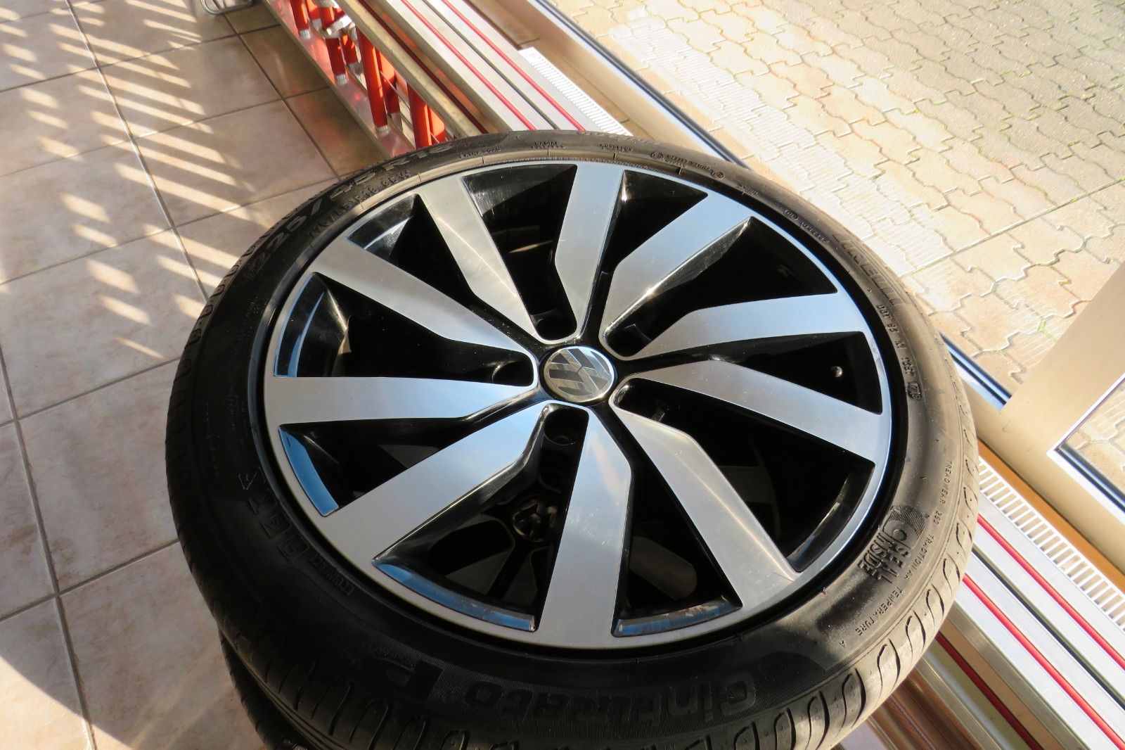 Fahrzeugabbildung Volkswagen Sharan Highline TDI DSG 7-S XENON ACC AHK "VOLL"