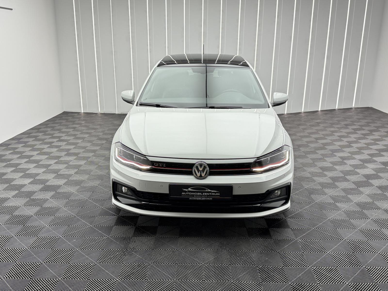 Volkswagen Polo 1.HAND | ALCANTARA | BEATS | PANO | KAMERA