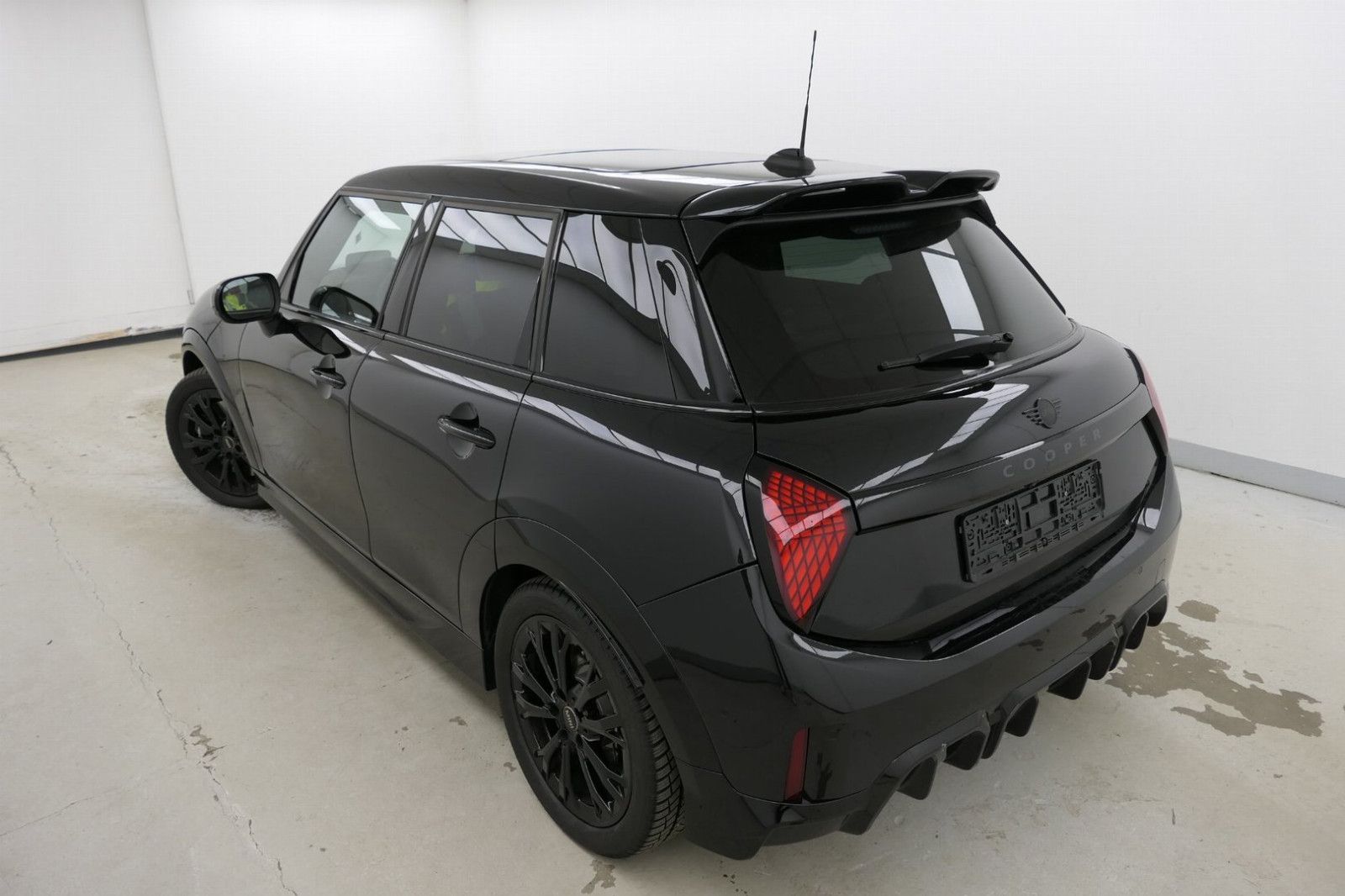 Fahrzeugabbildung MINI COOPER 5-trg. John Cooper Works Trim Pano HuD