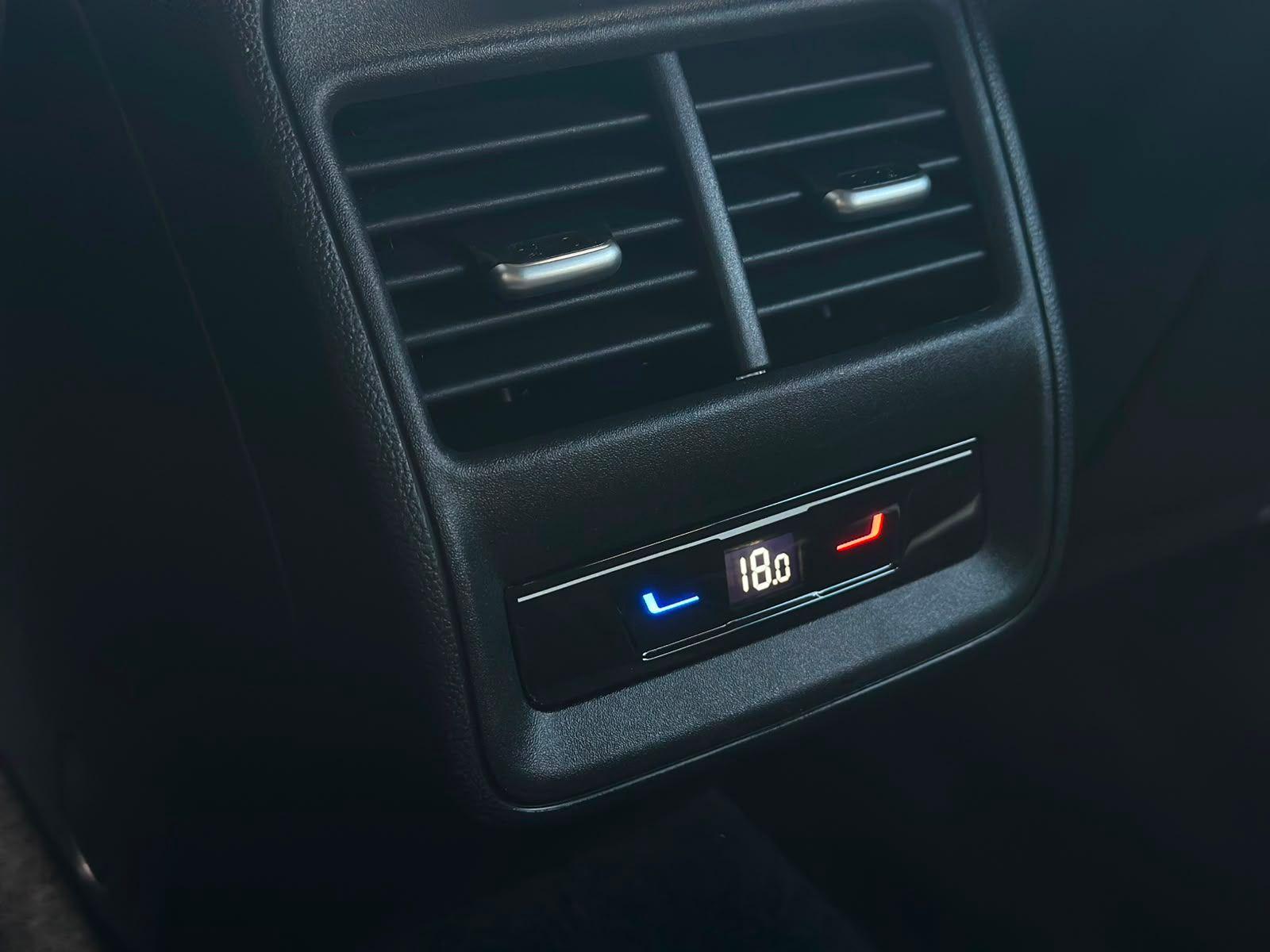 Volkswagen Passat 2.0TDI R LINE MATR#ACC#KEY#VIRTUL#MASSAGE, миниатюра 23