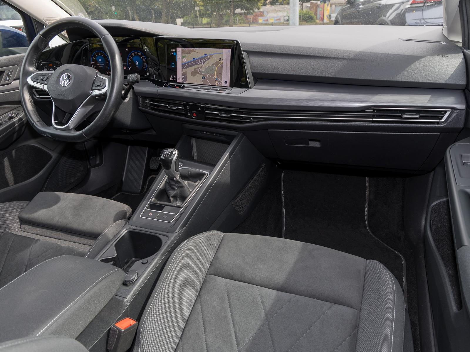 Volkswagen Golf VIII 1.5 TSI Style IQ.Light NaviPro Keyless, миниатюра 4