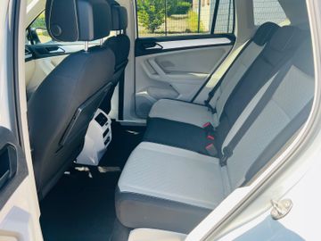 Volkswagen Tiguan - 10