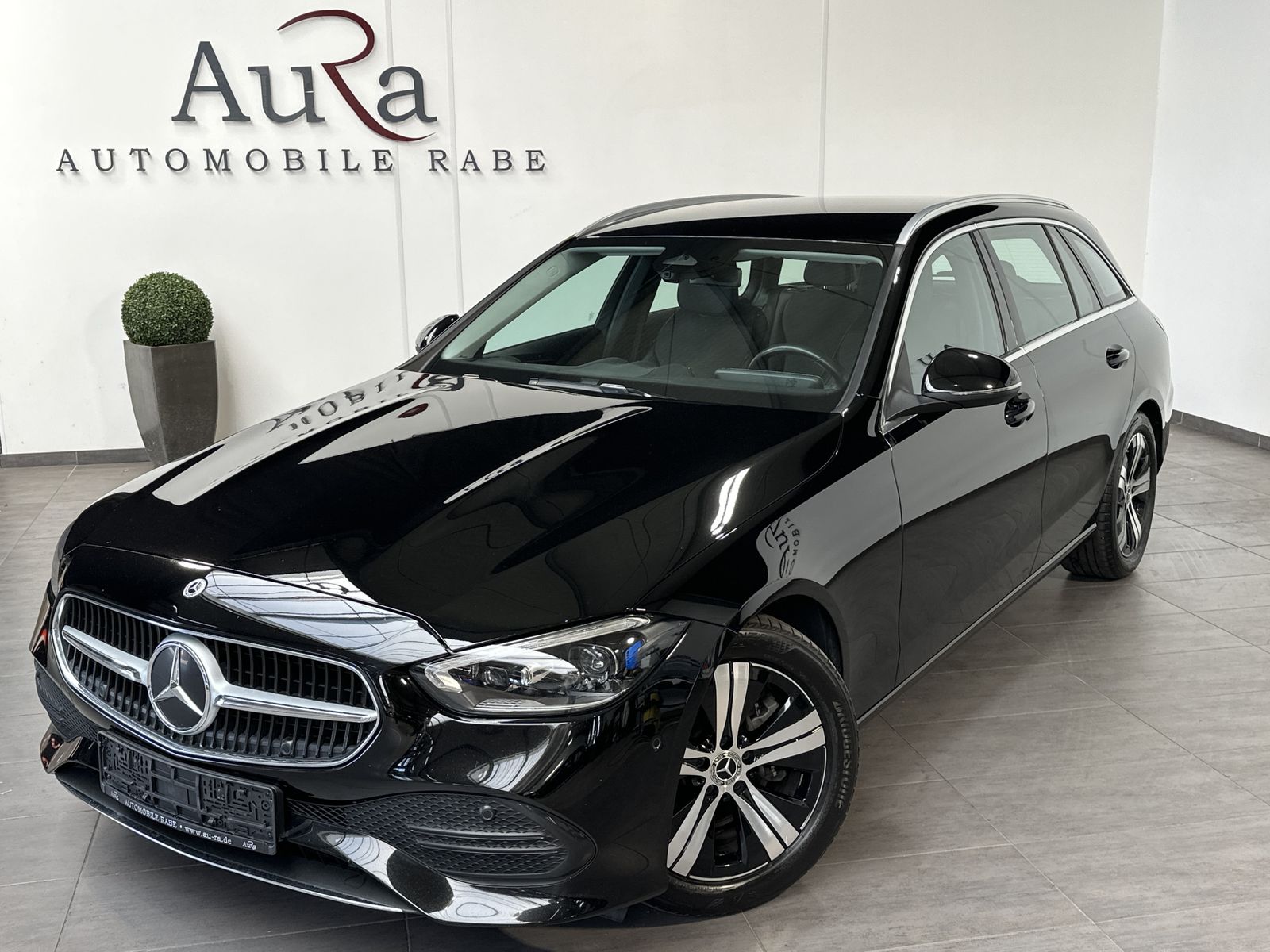 Fahrzeugabbildung Mercedes-Benz C 200d T Avantgarde NAV+LED+KAM+CARPLAY+VCOCK+PP