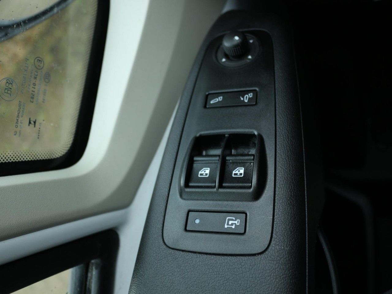 Fahrzeugabbildung Citroën Jumper Grossraumkasten 33 L2H2 BlueHDi 140