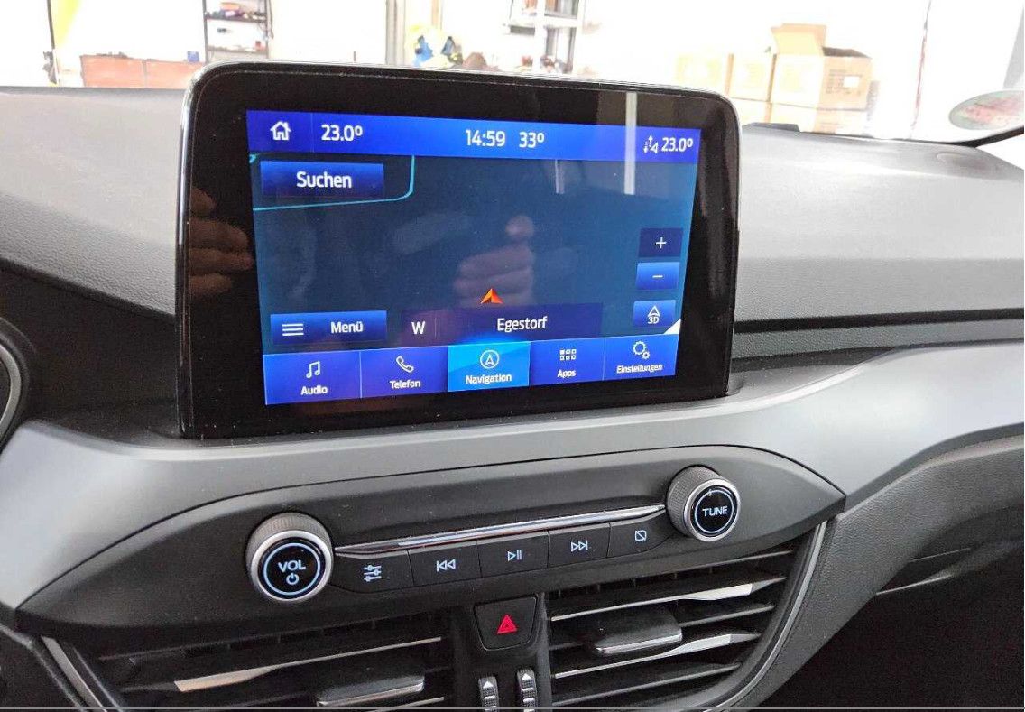 Fahrzeugabbildung Ford Focus Tur 1.5d AT8 C&C LED/ACC/NAVI/SHZ/AHK/8Fa