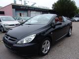 Peugeot 307 Basis Cabrio Leder SHZ 1Hand Tüv 09.2027 - Peugeot 307 mit Benzin-Antrieb: Cabrio, 2.0