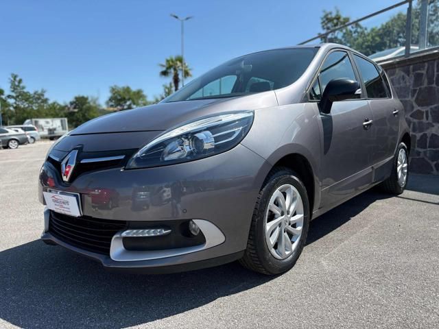 Renault RENAULT Scenic Scénic XMod dCi 110 CV Start&Stop