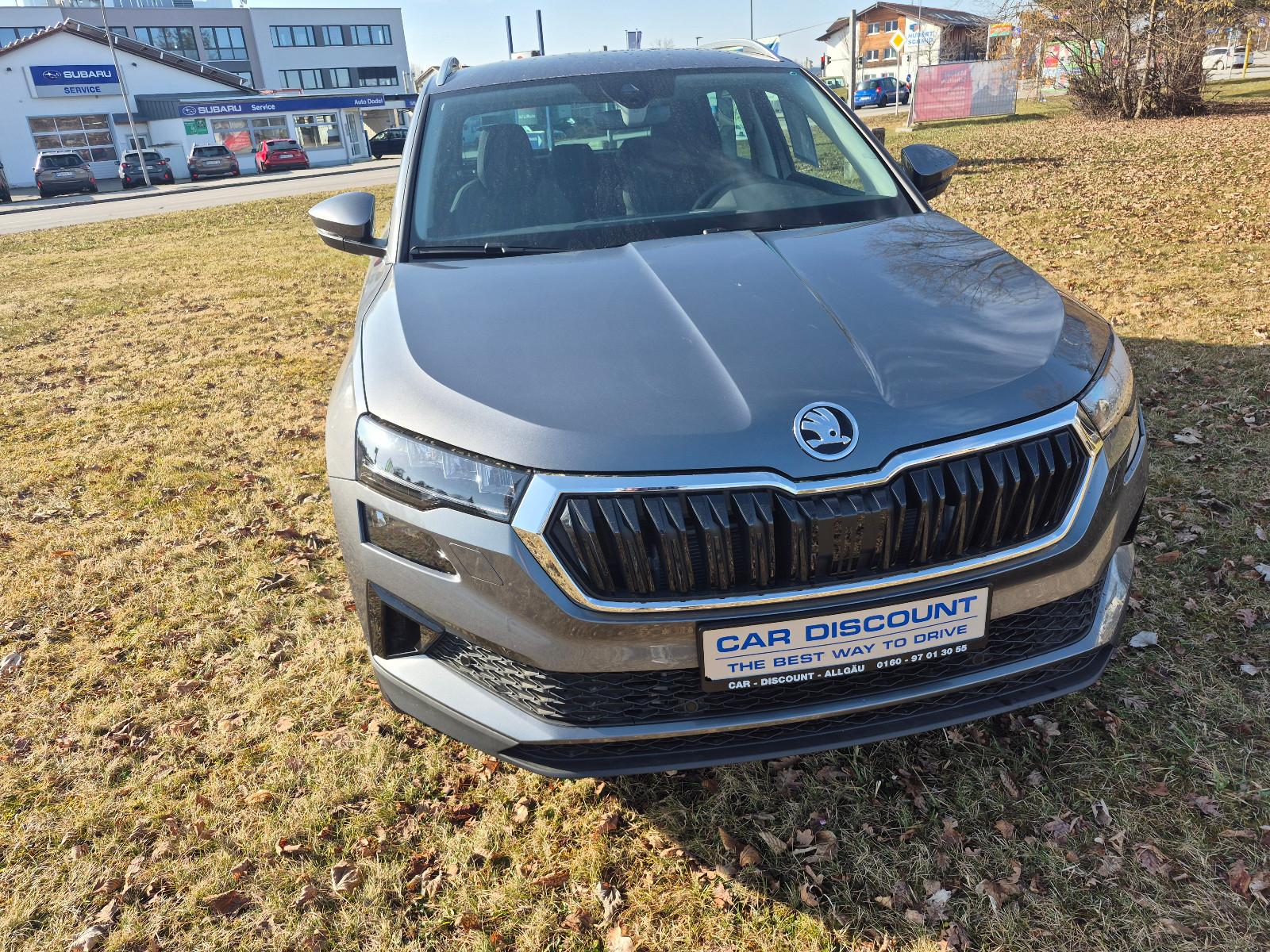 Skoda Karoq Selection AHK 5 Jahre Garantie