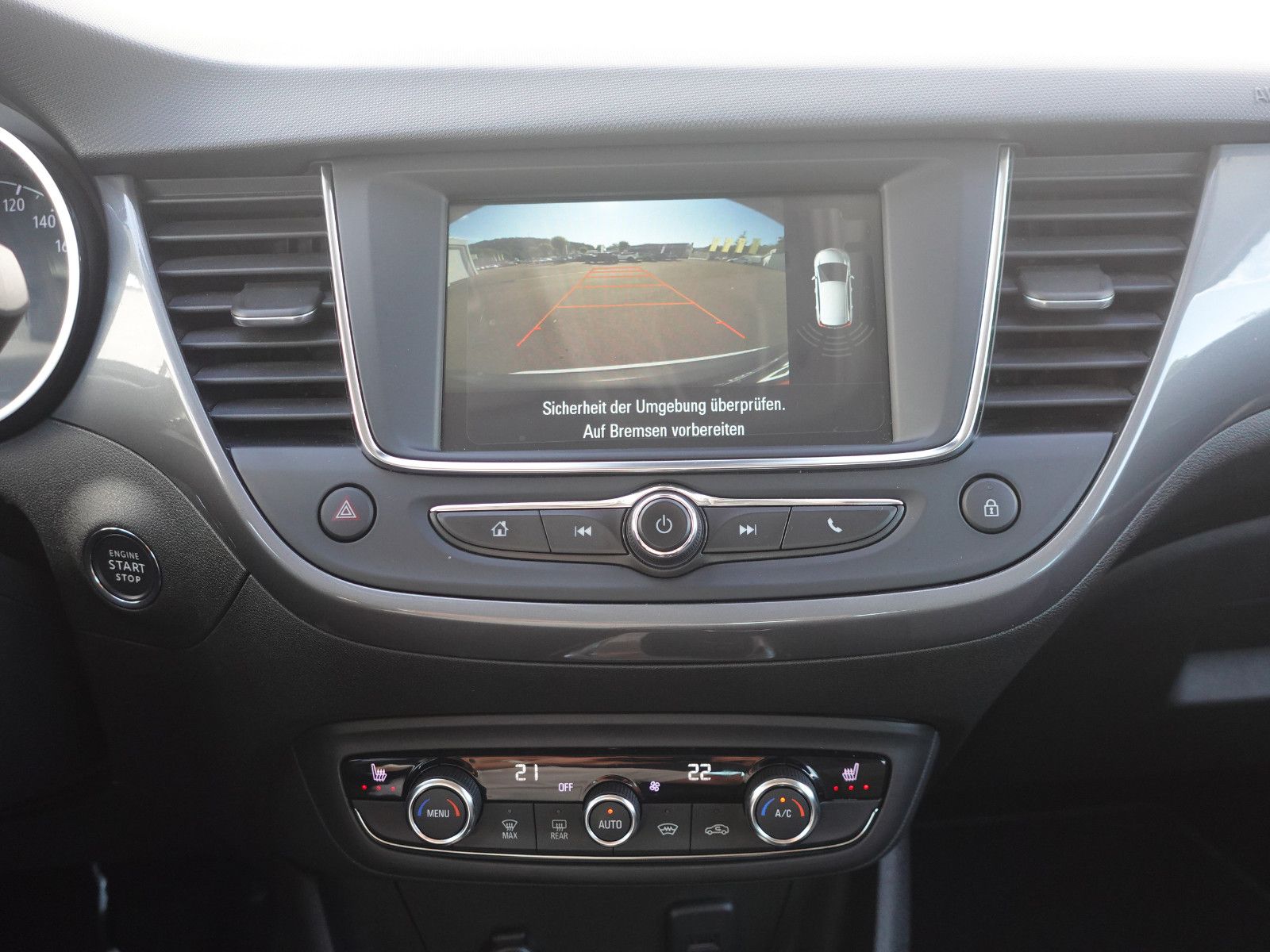 Fahrzeugabbildung Opel Crossland 1.2T AUTOMATIK,Kamera,Sitzhzg,LED,17"