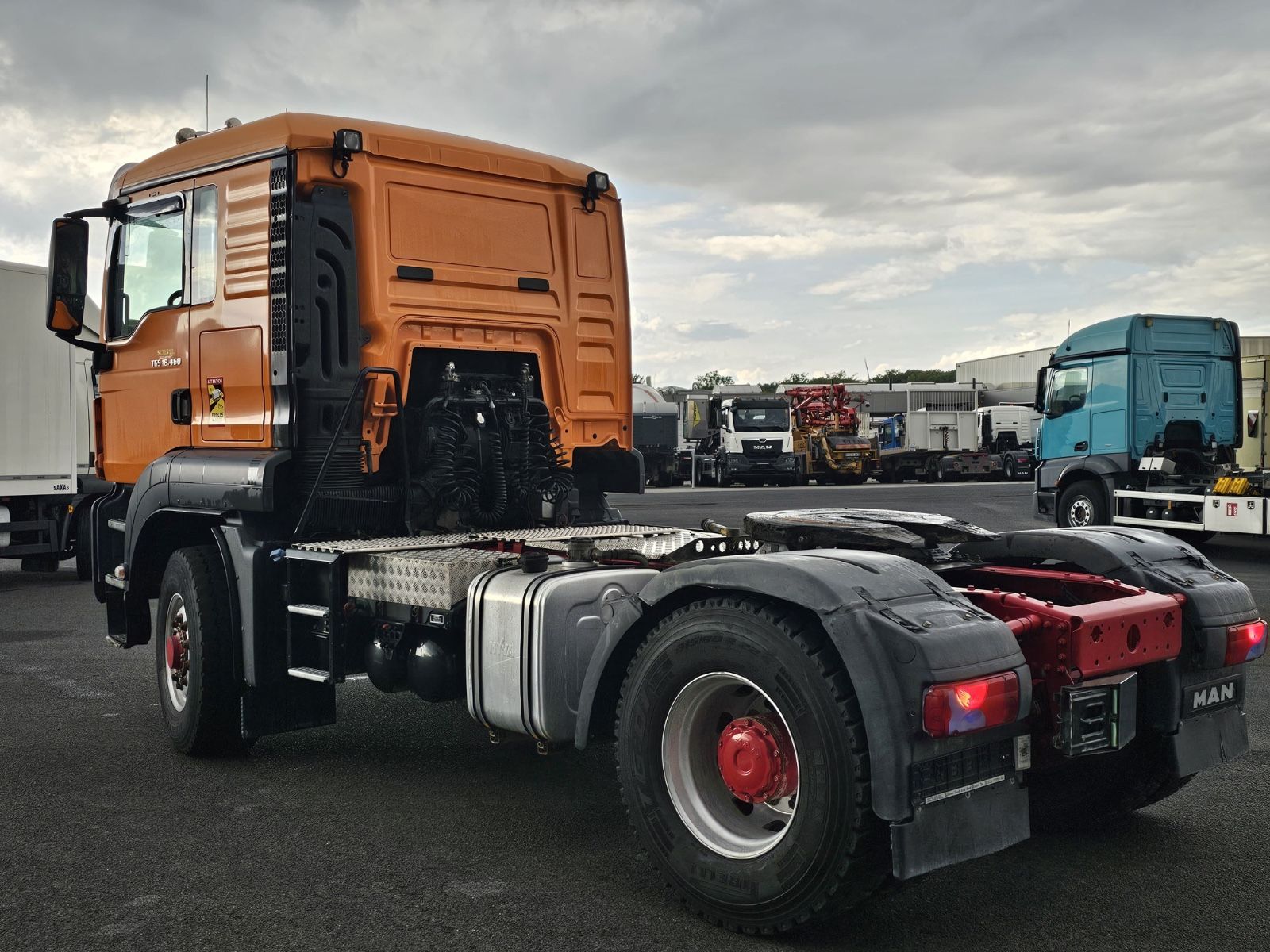 Fahrzeugabbildung MAN TGS 18.460 4x4H Kipphydraulik Standheizung