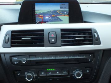 BMW 318 - 12