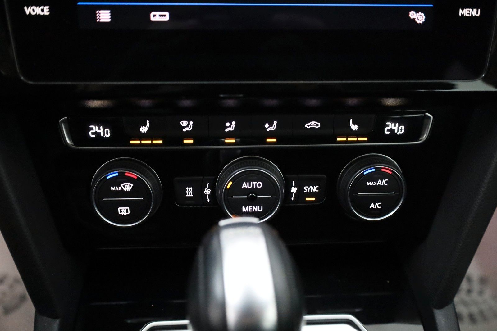 Fahrzeugabbildung Volkswagen Passat Variant Highline 4M,Navi,Kamer,ACC,AHK+WR