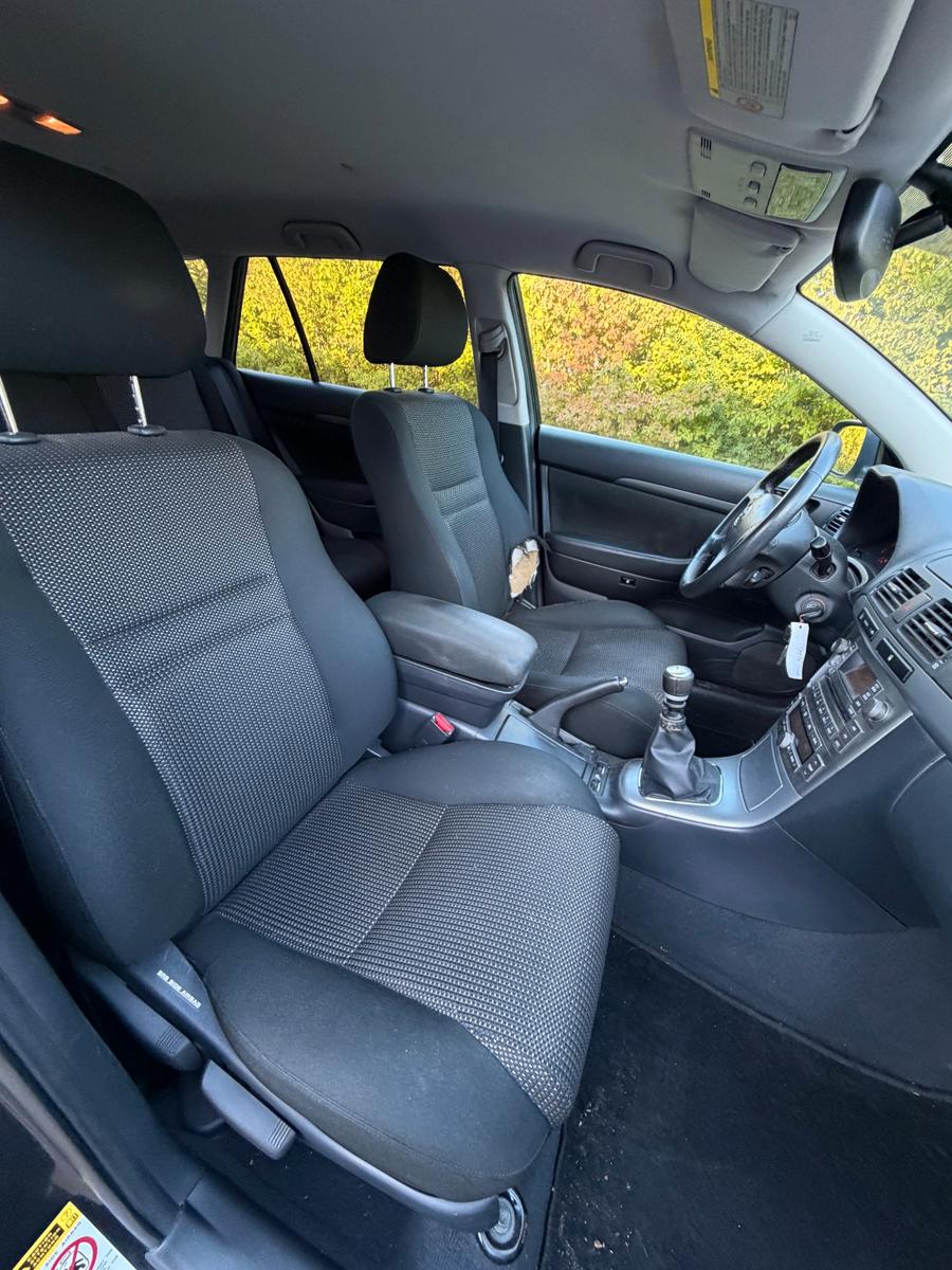 Toyota Avensis 2006 — photo 9