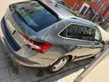 Skoda Superb 2.0 TSI 140kW DSG STYLE COMBI 66k - Skoda Superb: 1.6