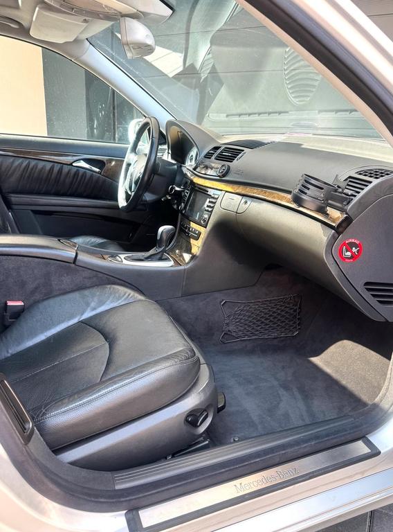 Mercedes-Benz E 320
