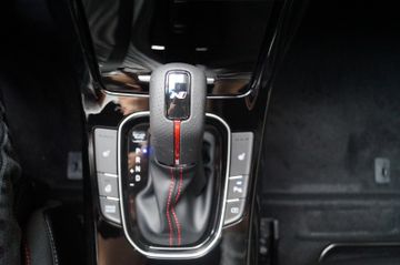 Hyundai i30 1.5 T-GDI N Line DCT-NAVI-LED-KAMERA-SHZG-