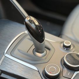 Alfa-Romeo Stelvio - 8