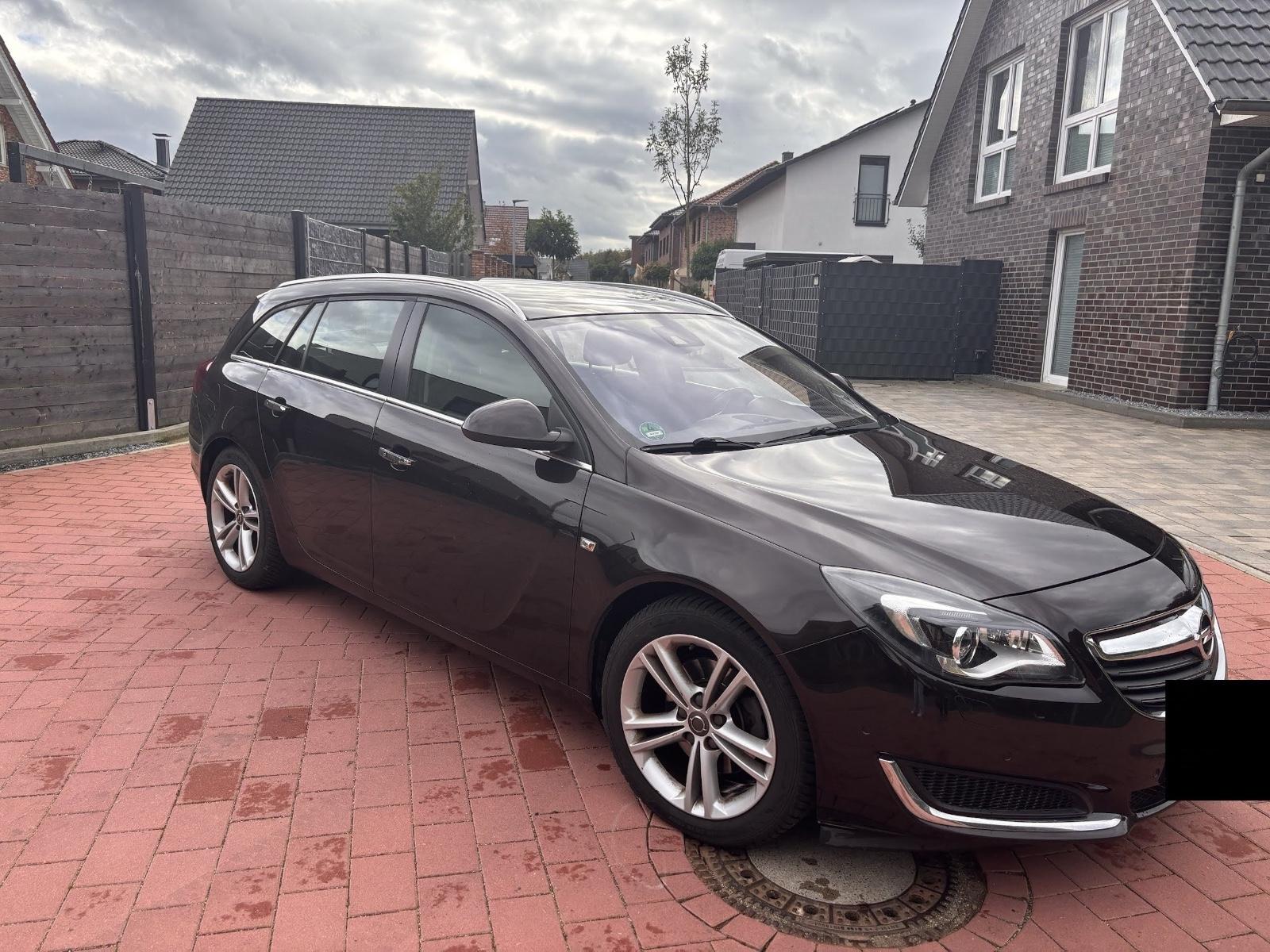 Opel Insignia 2015 — interior