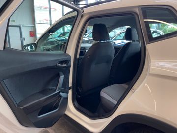 Seat Arona 1.6 TDI Style *AHK*SHZ*PDC*2.HAND*