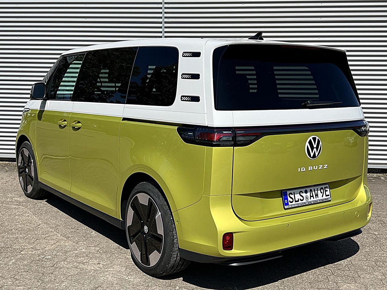 Fahrzeugabbildung Volkswagen ID.Buzz Pro verfügbar ab 05/2024 Klima Navi