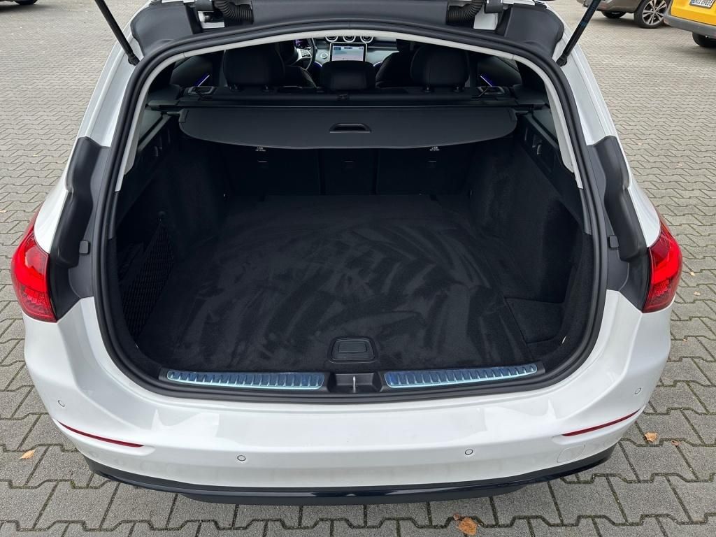 Fahrzeugabbildung Mercedes-Benz C 220 dT Night ACC SDHZ 360° LED HUD SHZ Ambie.