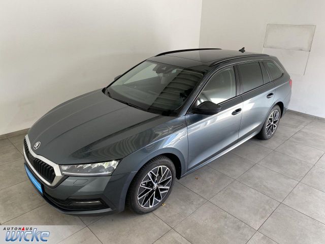 Octavia Combi 1.5 TSI DSG Clever NAVI KLIMA PANO