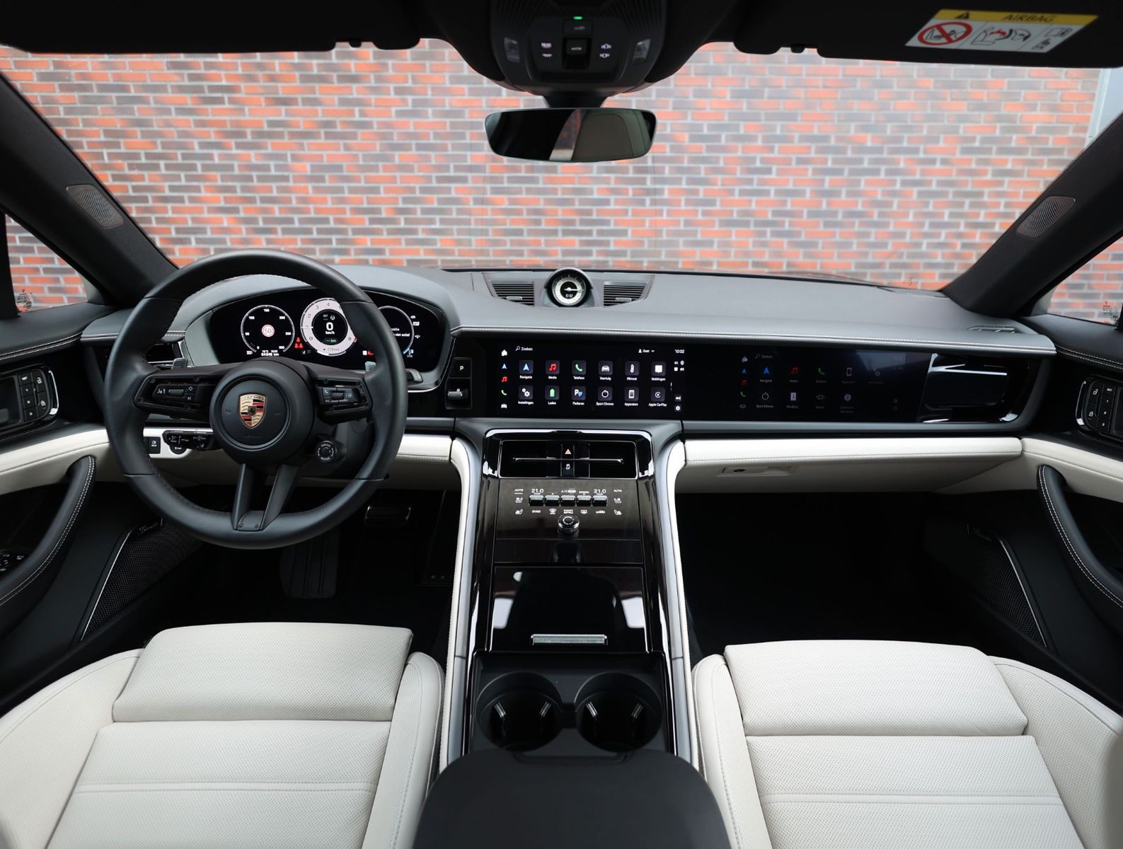 Porsche Panamera 4 E-Hybrid imagem 3