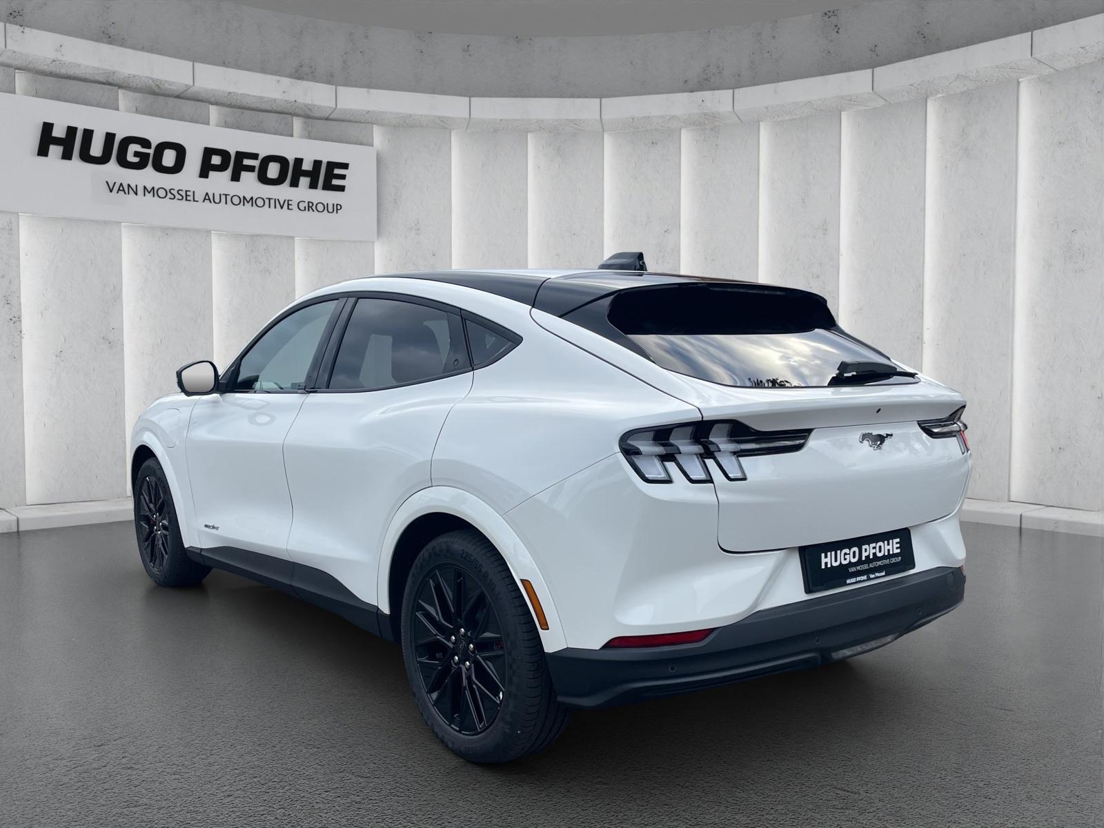 Ford Mustang Mach-E Premium Extended Range RWD