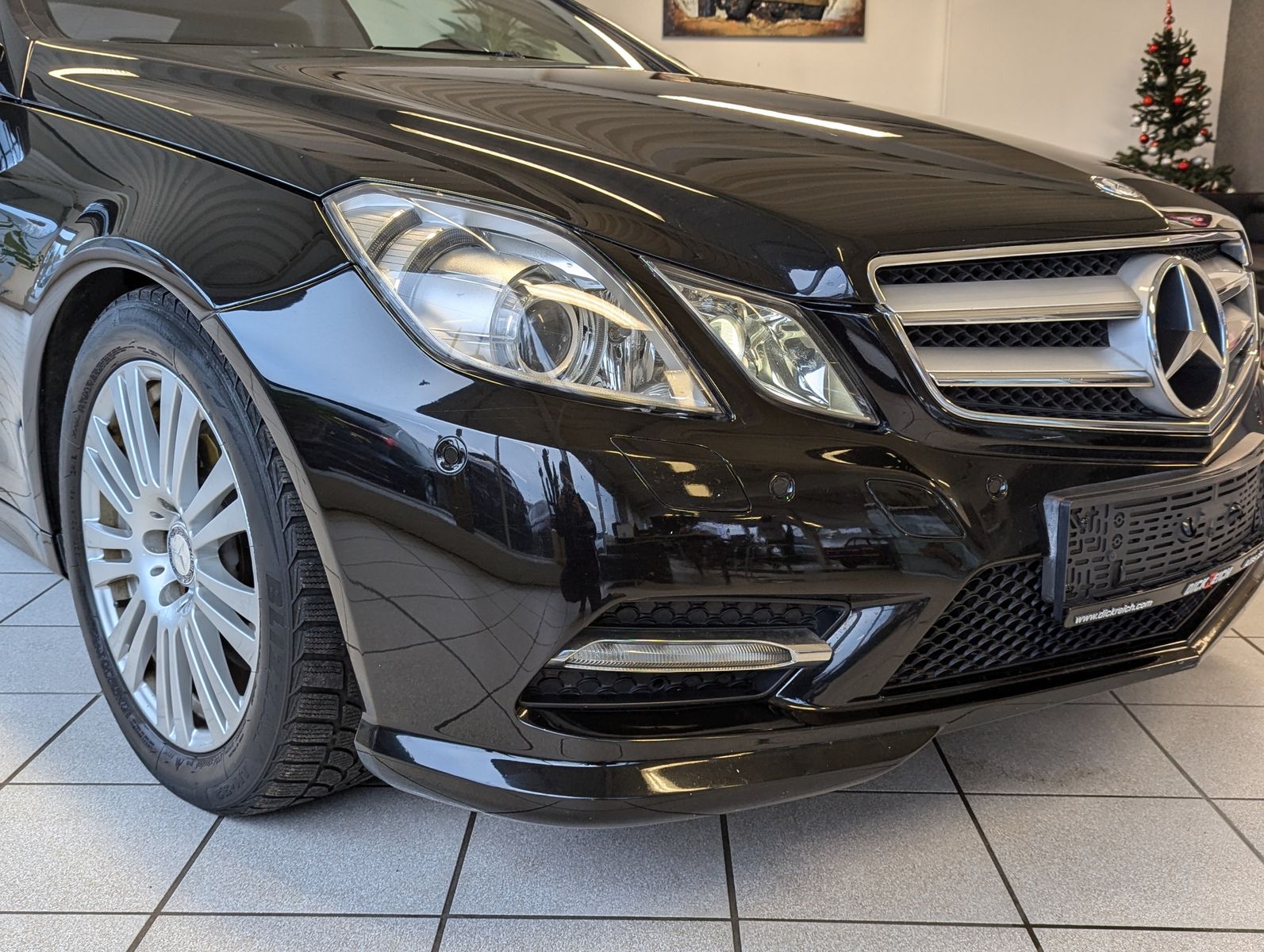 MERCEDES-BENZ E 350 CGI Ava. Memory Leder Navi Pano Sport-Fahr - Image 9
