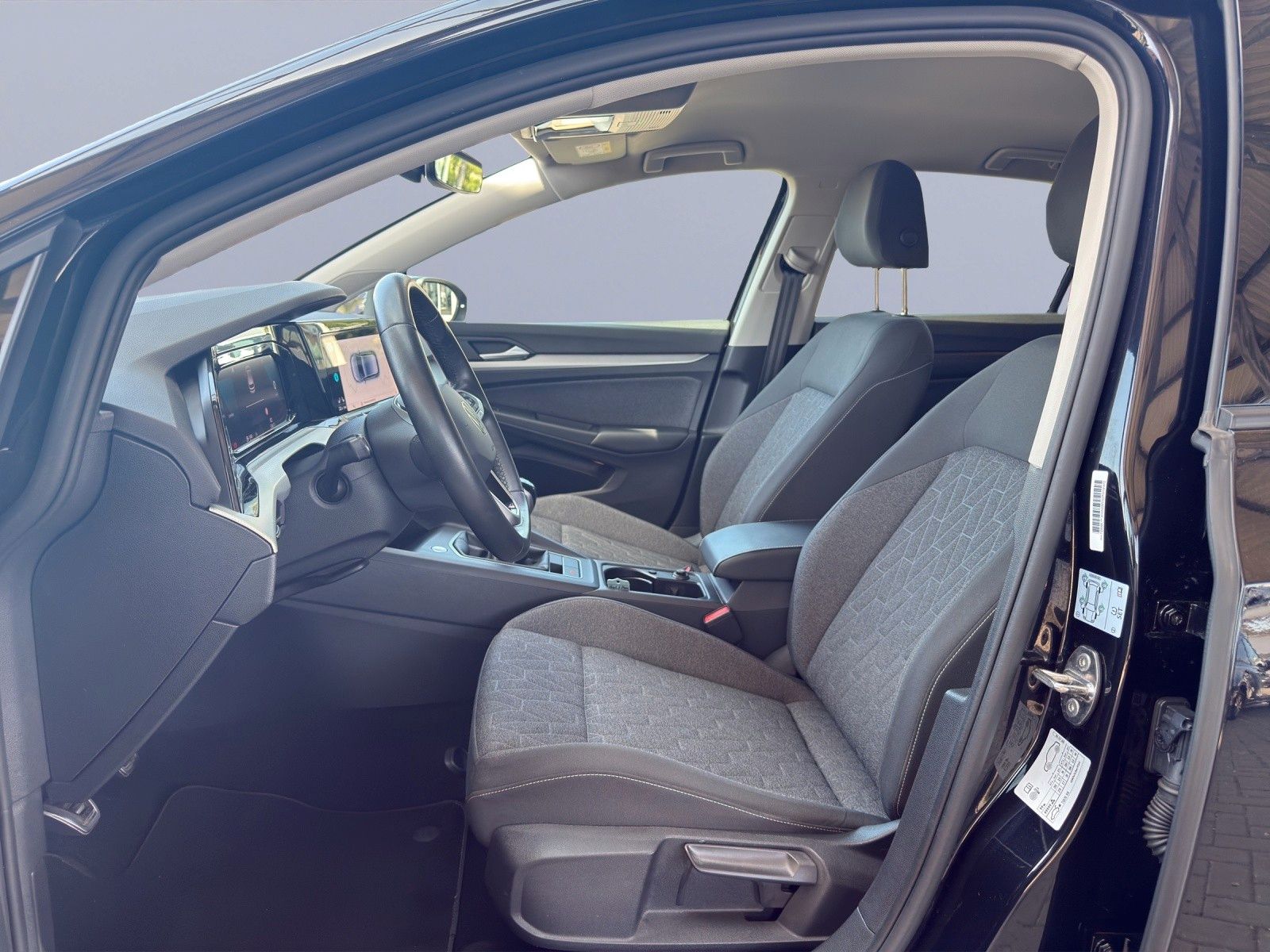 Volkswagen Golf VIII 1.5 TSI MOVE ACC+NAVI+APP CONNECT+DAB+ imagem 2