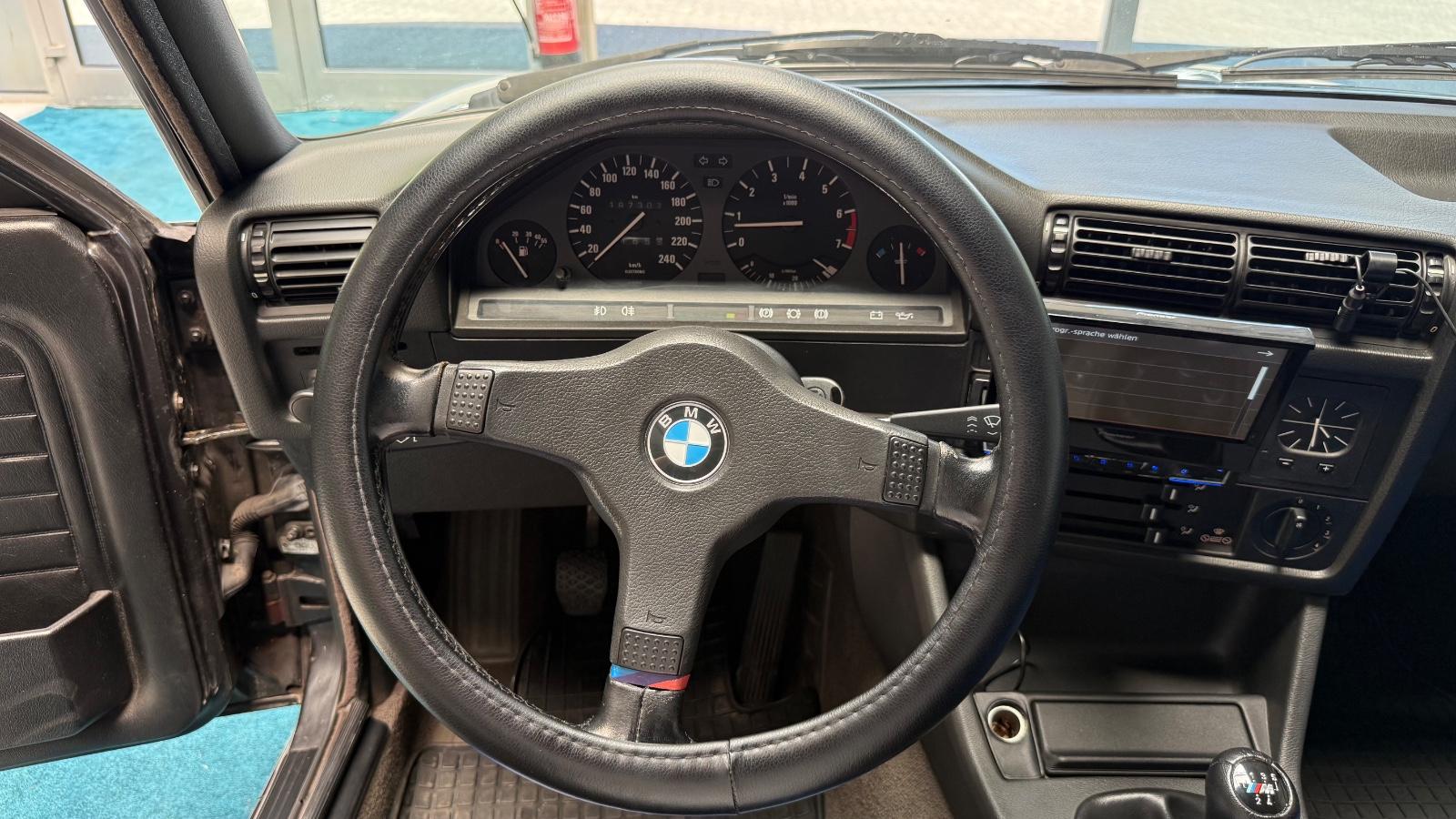 BMW Série 3 316i E30 Baur TC2 102ch - Suspension M-Sport - Recaro - CT récent