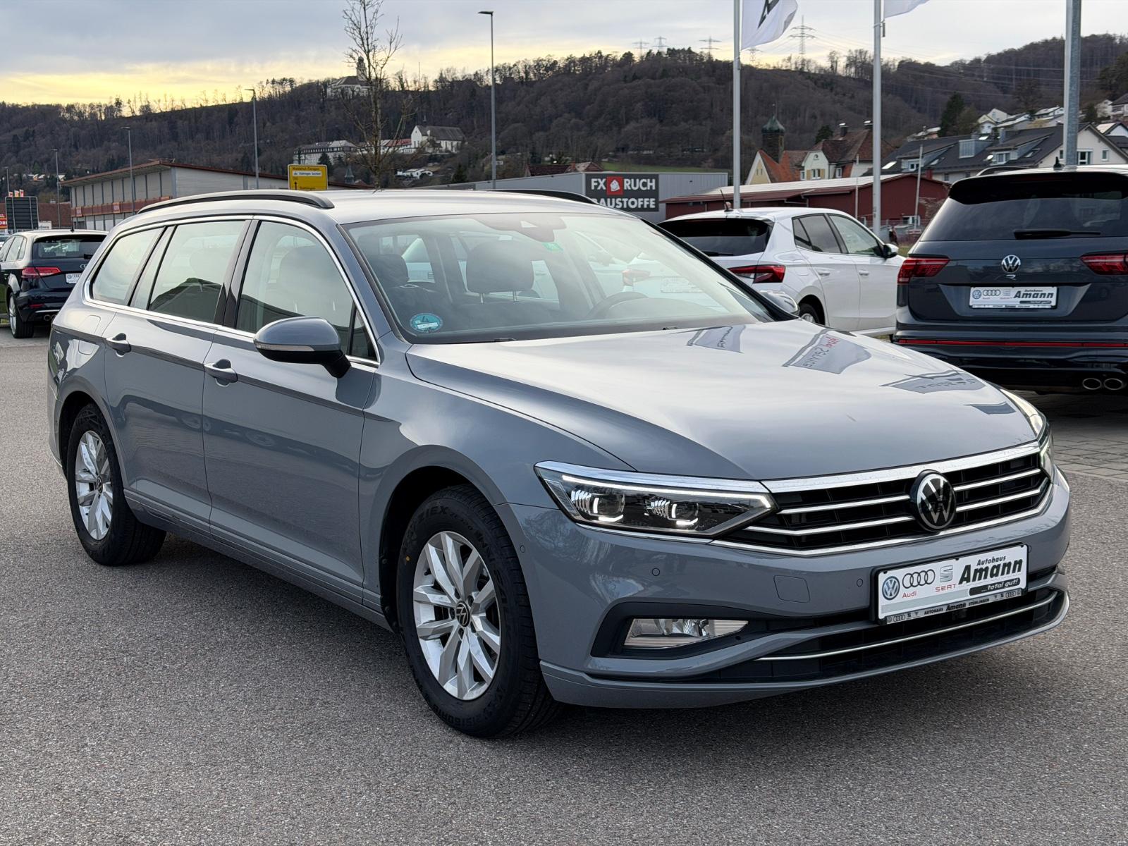 Volkswagen Passat Variant 1.5 TSI DSG BUSINESS ACC MATRIX