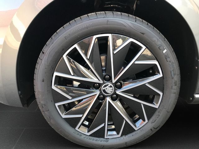 Skoda Scala 1.0 TSI Drive *2xPDC*ACC*CAM*MATRIX*SHZ*