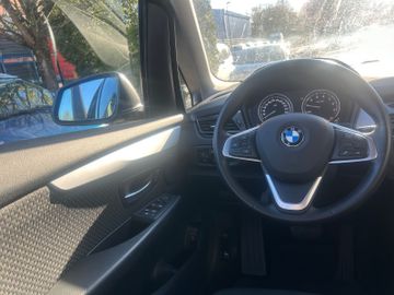 BMW 218 - 10
