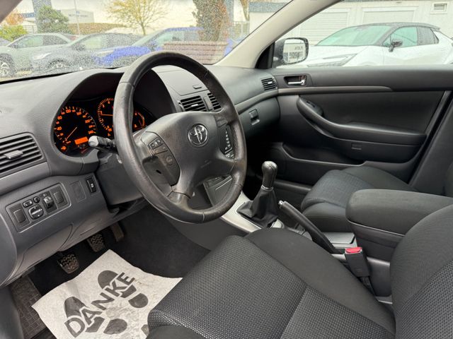 Toyota Avensis  Kombi 1.8 Travel