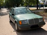 Mercedes-Benz 250d W124 250D - Mercedes-Benz 250: W124 D