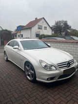 Mercedes-Benz CLS 63 AMG AMG - Mercedes-Benz CLS 63 AMG: Coupé