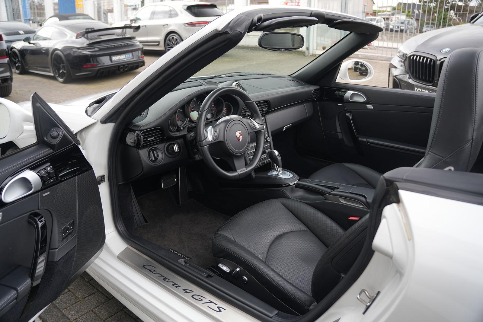 Porsche 911 997 Carrera 4 GTS Cabriolet VOLL