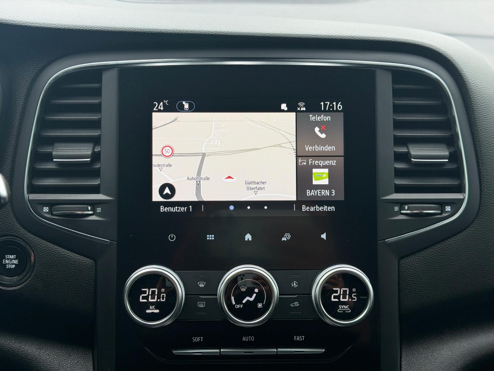 Renault Megane IV GT Automatik CarPlay Kamera AHK Spur