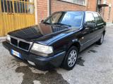 Lancia Thema 2.0 i.e. - schwarze Lancia Thema