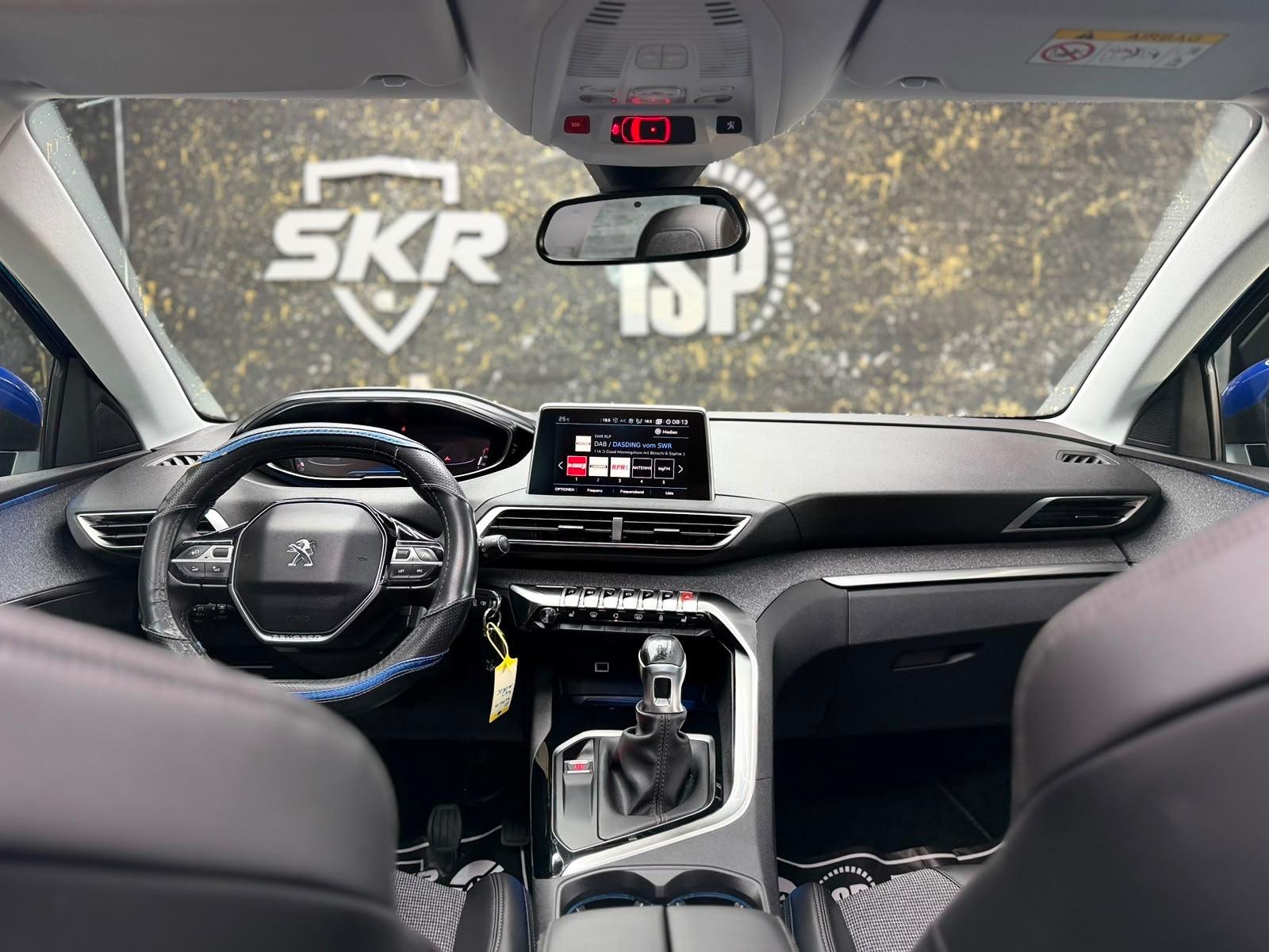 Peugeot 3008 Allure/2HND/PANO/SHZ