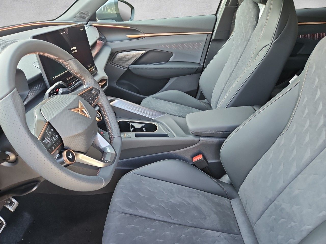 Fahrzeugabbildung CUPRA Terramar 2.0 TSI DSG 4Drive AHK,Sennheiser