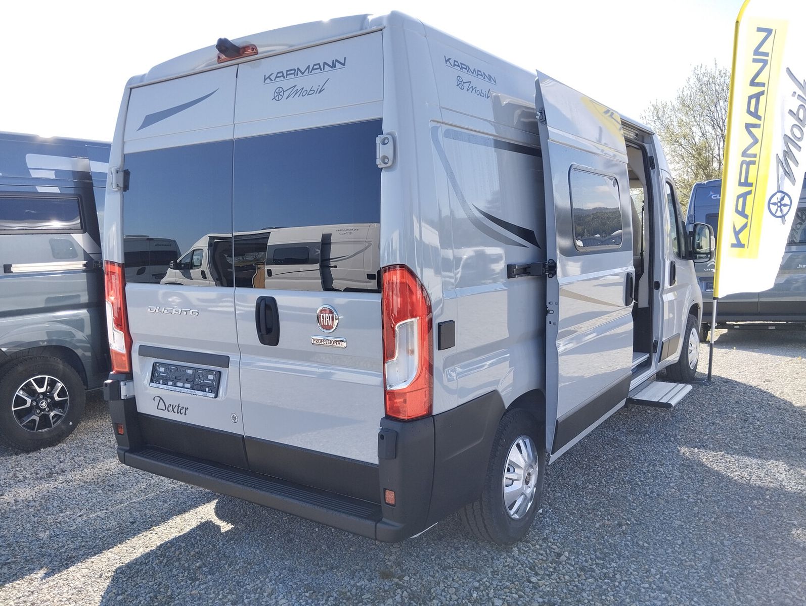 Fahrzeugabbildung Karmann Dexter 581 140 PS und Concept Paket