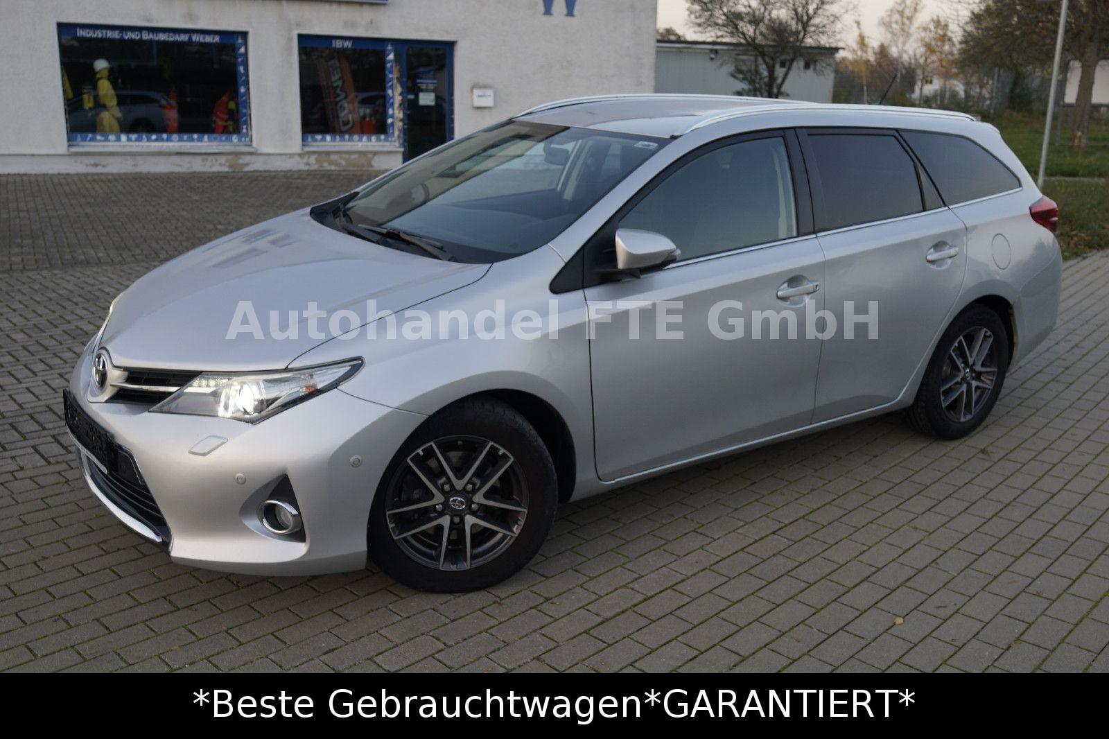 Toyota Auris Touring Sports Life+*2.0 D4D*1 Hand*Bi-Xen