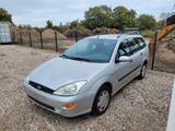 Ford Focus 1.8 Ghia Ghia - gebrauchte Ford Focus aus dem Jahr 2000